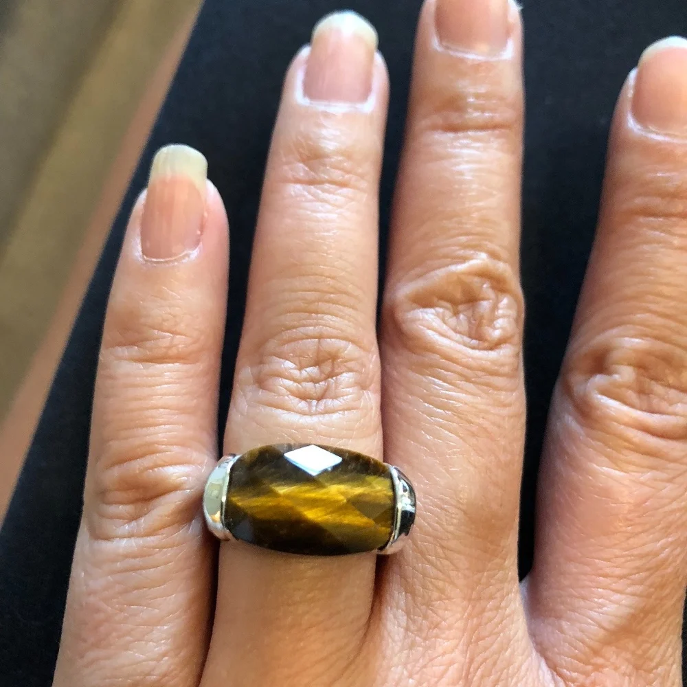 Lia Sophia Ring Size 6 - Picture 1 of 4